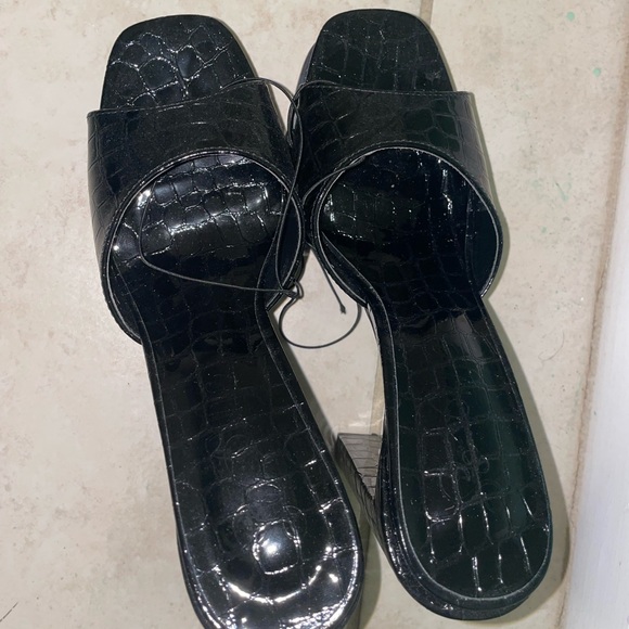 Black crocodile pattern leather platform - Picture 4 of 5